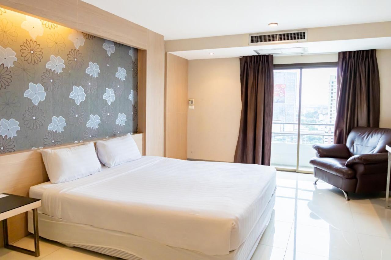 Avana Hotel And Convention Centre Sha Extra Plus Bangkok Buitenkant foto